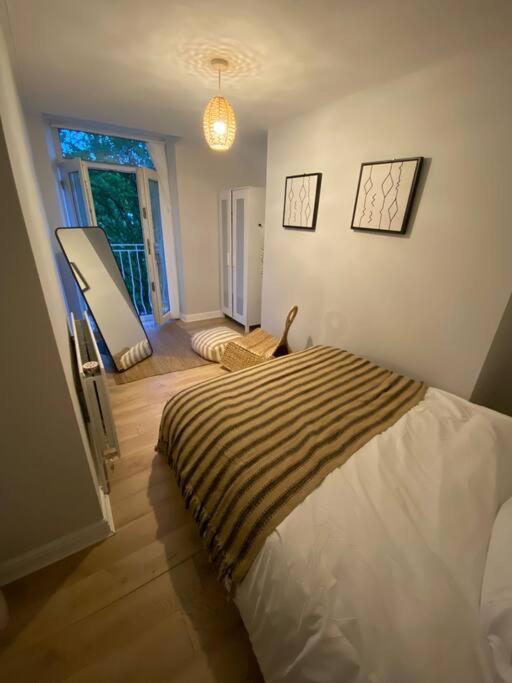 Bowie'S Abode Sowerby Bridge Bagian luar foto