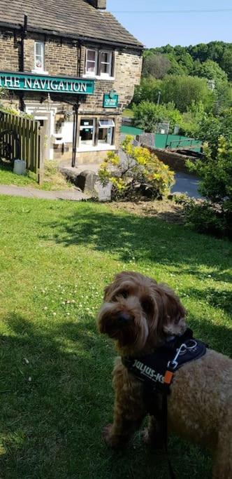 Bowie'S Abode Sowerby Bridge Bagian luar foto