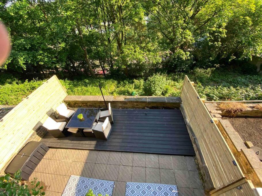 Bowie'S Abode Sowerby Bridge Bagian luar foto